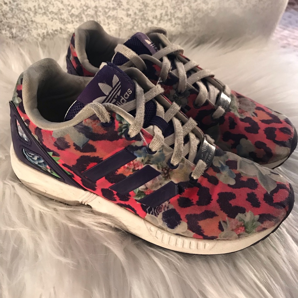 Adidas cheetah floral sneakers 🌸💖